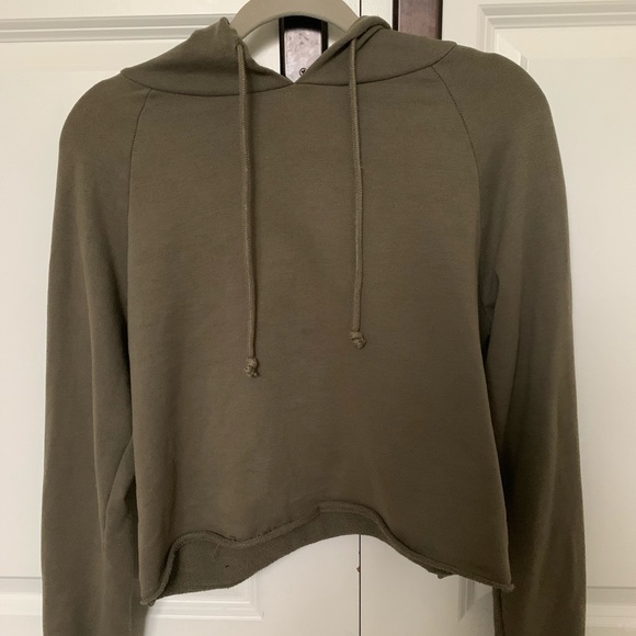 Green cropped hoodie - Picture 1 of 3
